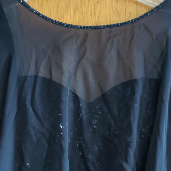 Laura - Picture 8 of 10